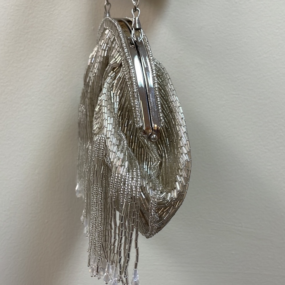 New Women’s Zhuu Claudia Clutch From Anthropologie!!🔥🔥🔥 - Picture 8 of 16